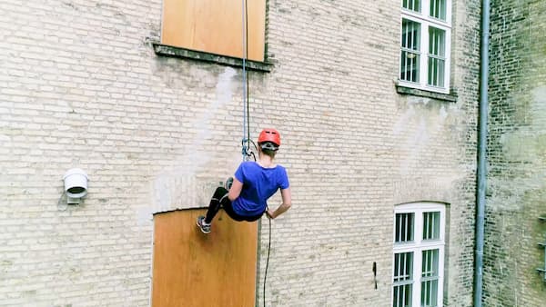 10Rappelling0.jpg