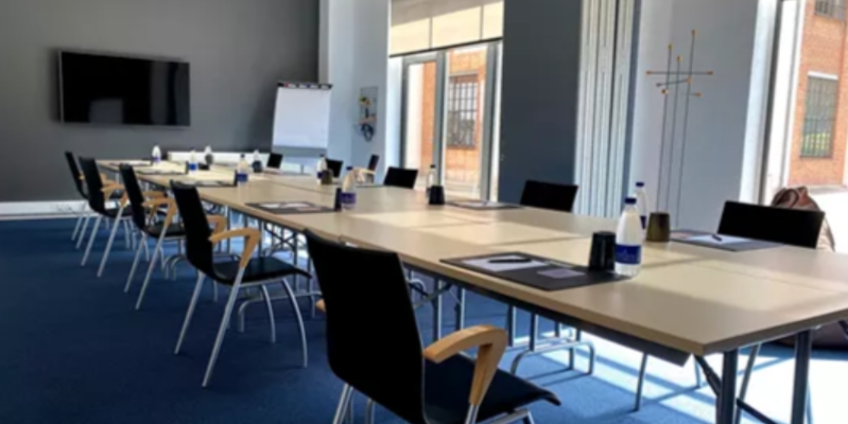 Møde og konferencelokale hos Hotel Papirfabrikken