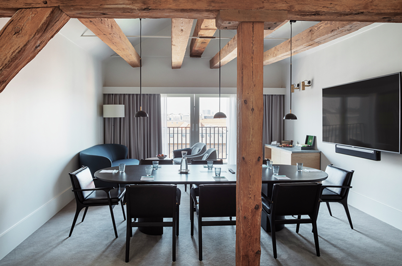 ADMIRAL-HOTEL-08-10336178-Foto_Peter__Krasilnikoff_red.png
