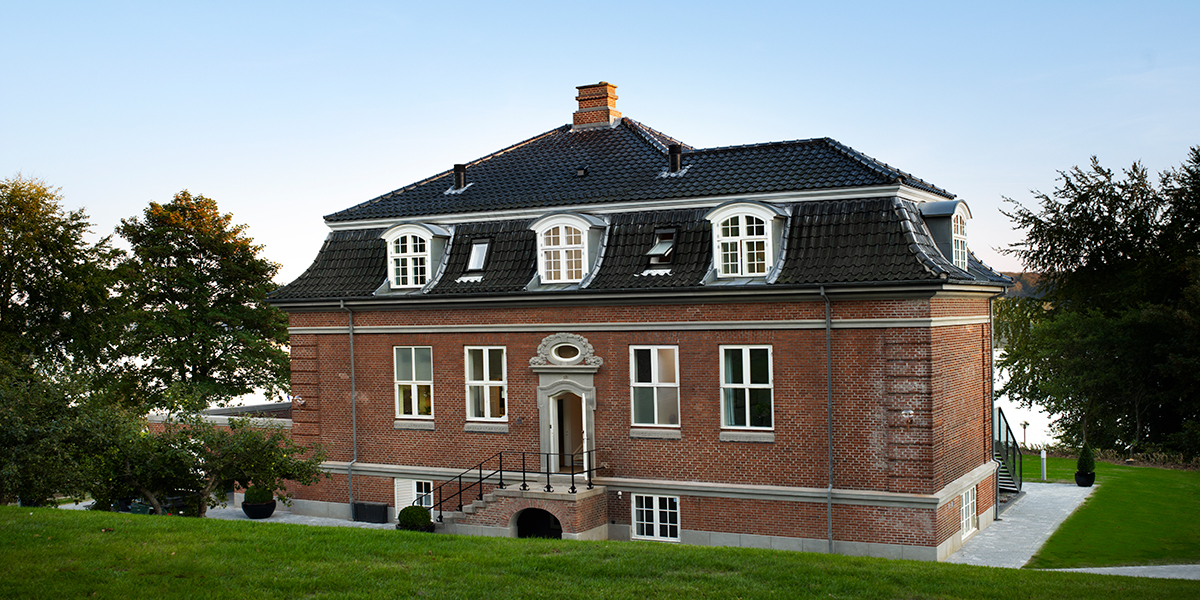 Louisehoej.jpg