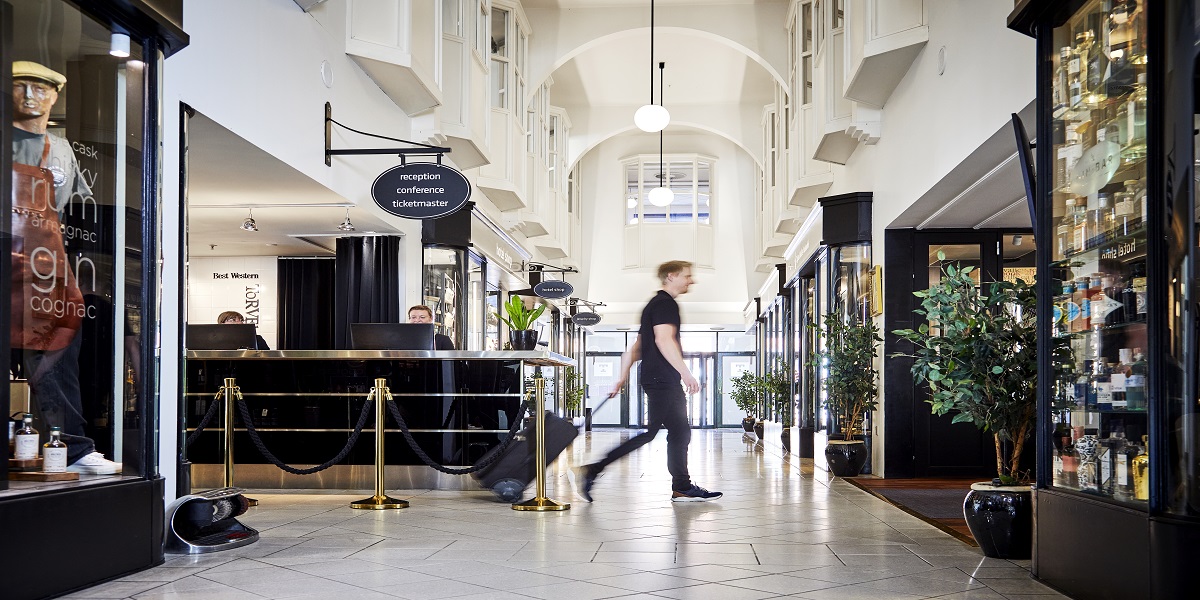 Reception - Arkade.jpg