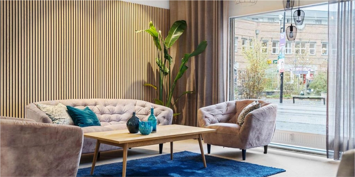 lounge-1.jpg