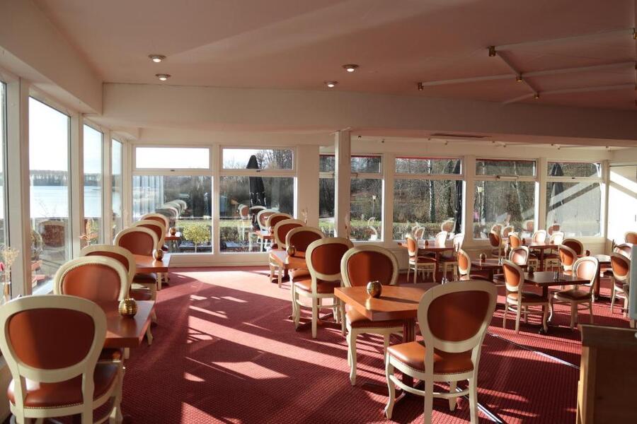 restaurant.jpg