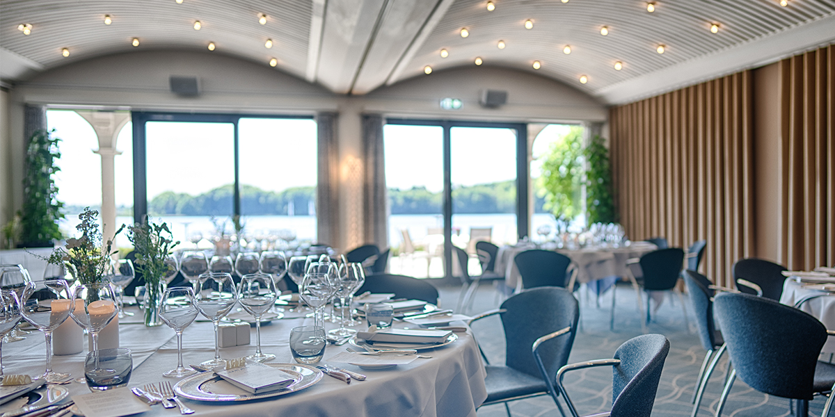 Opdækning_selskab_restaurant_HKF_5_2025_B1200xH600px.jpg