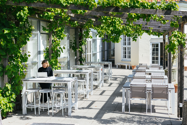 Udendørs møderum lounge terrasse.png